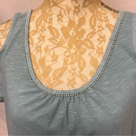 NWT Lucky Jade Cold-Shoulder Back Button Detailed Boho Top - Size M - Picture 2 of 16